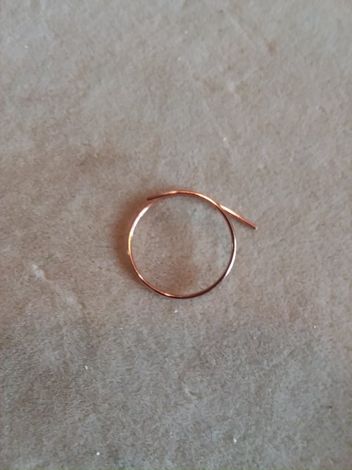 Jennifer VanBenschoten's Easy Hammered Hoop Earrings - , Contemporary Wire Jewelry, Forging, Forging Jewelry, Jewelry Forging, wrap the wire around the mandrel